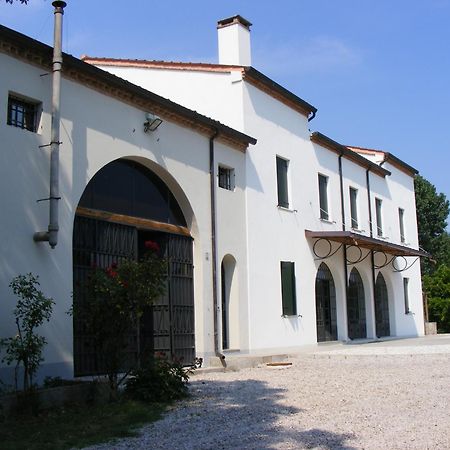 Villa Gaudio Ponte San Nicolò Exterior photo